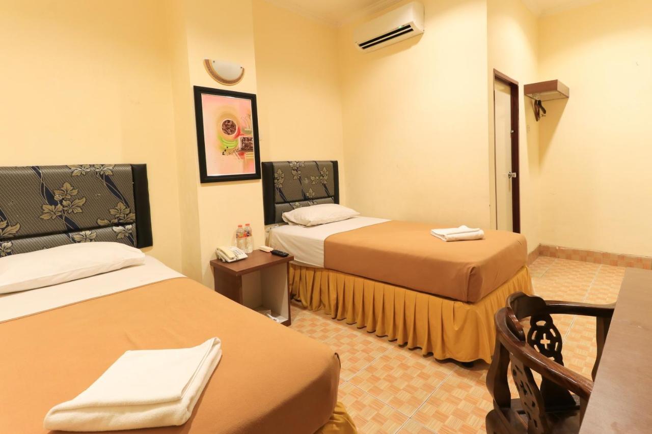 Al-Badar Hotel Syariah Makassar Kültér fotó