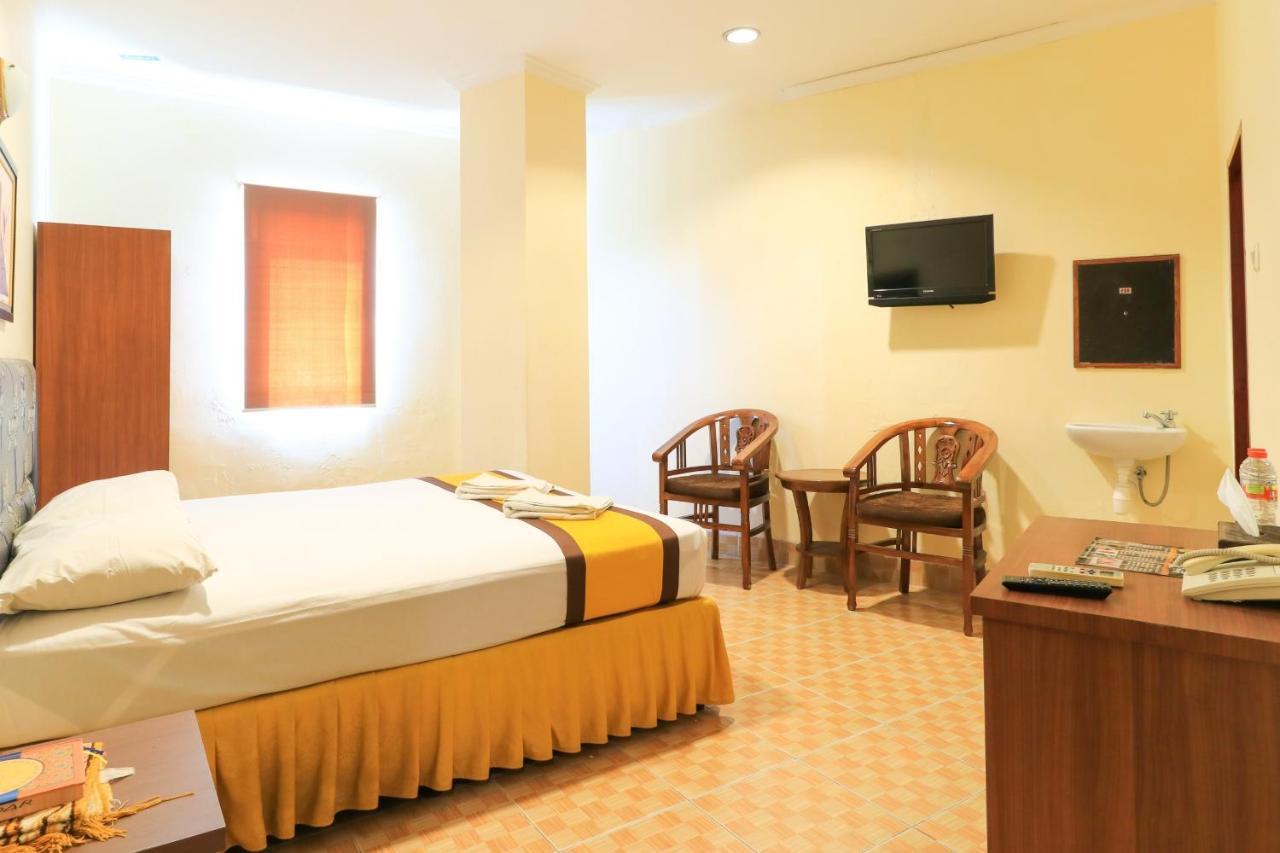 Al-Badar Hotel Syariah Makassar Kültér fotó