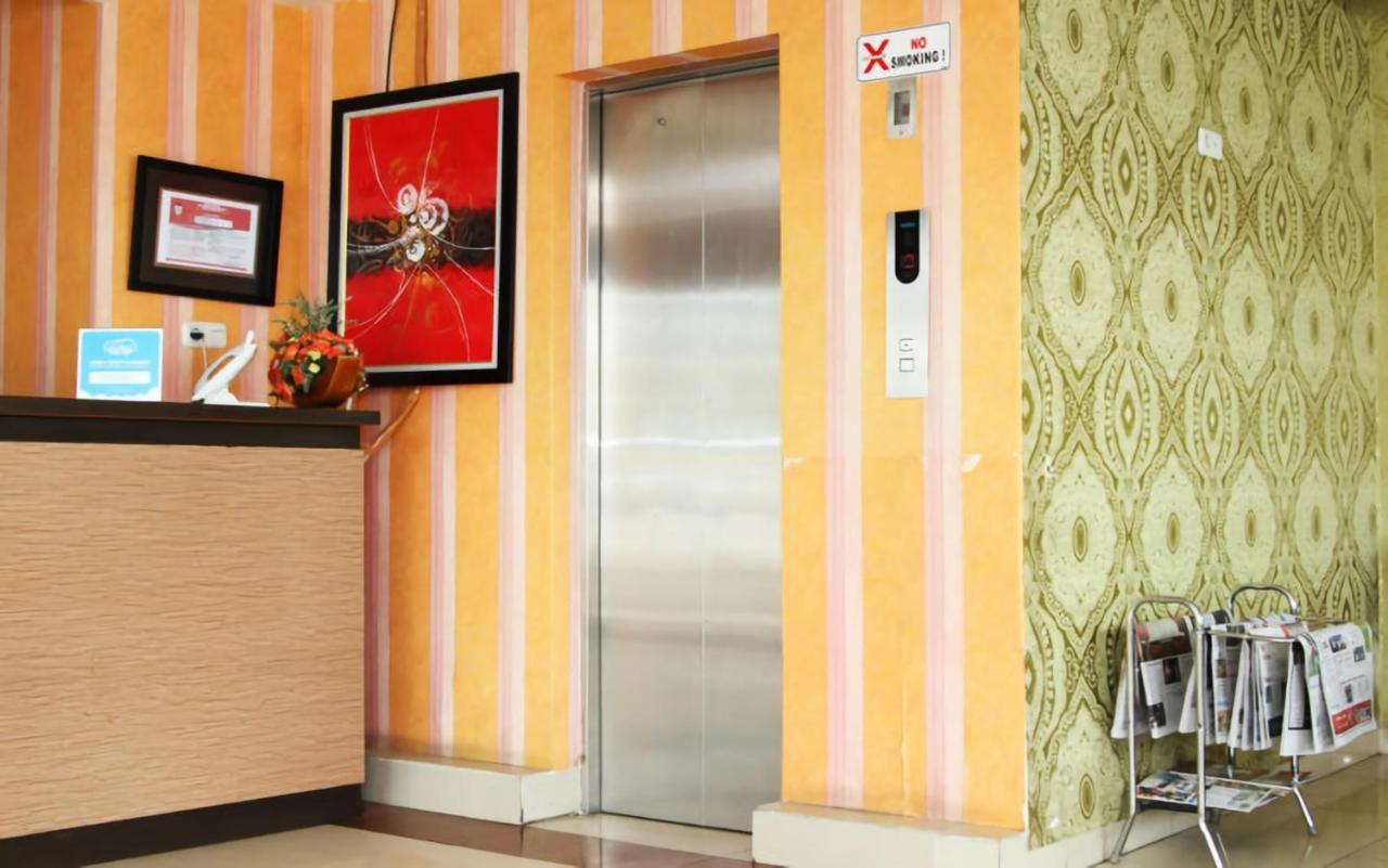 Al-Badar Hotel Syariah Makassar Kültér fotó