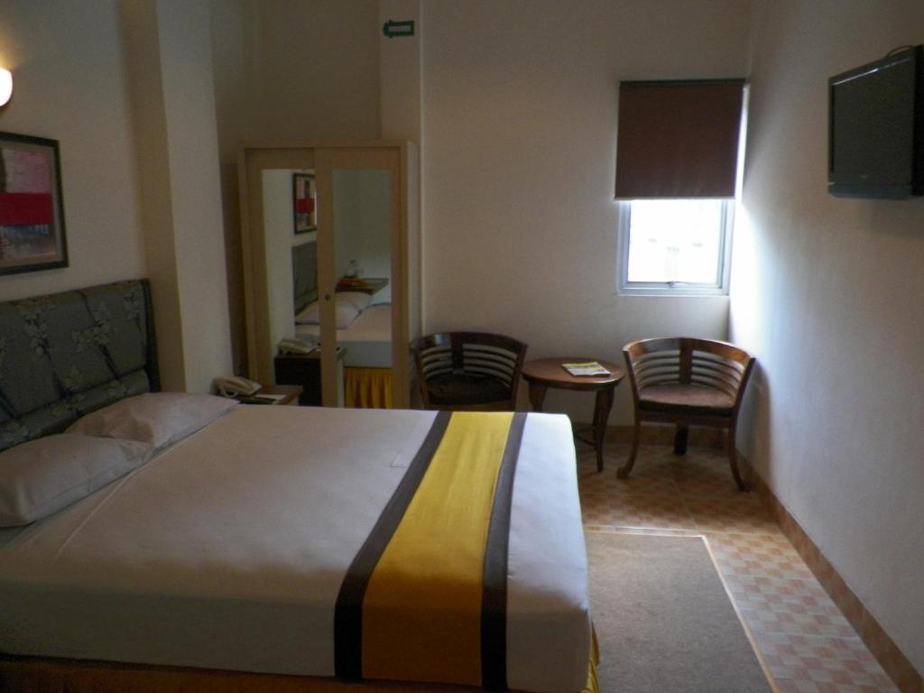 Al-Badar Hotel Syariah Makassar Kültér fotó