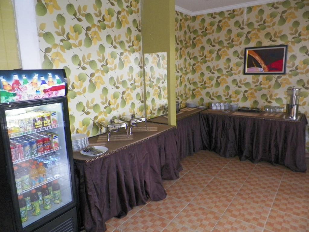 Al-Badar Hotel Syariah Makassar Kültér fotó